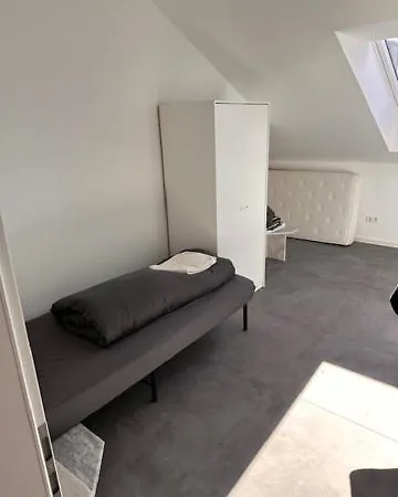 150m2 Maisonette 3 Schlafzimmer 2 Baeder Und Balkon *