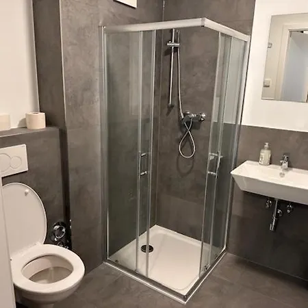 Apartmán 150m2 Maisonette 3 Schlafzimmer 2 Baeder Und Balkon Alzey