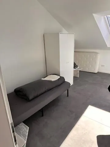 150m2 Maisonette 3 Schlafzimmer 2 Baeder Und Balkon *